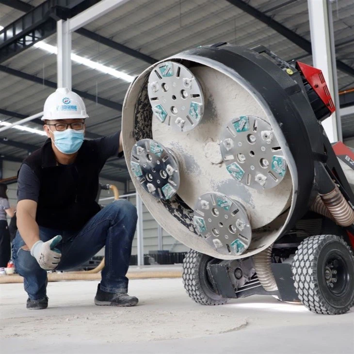 Remote Concrete Grinder (16)